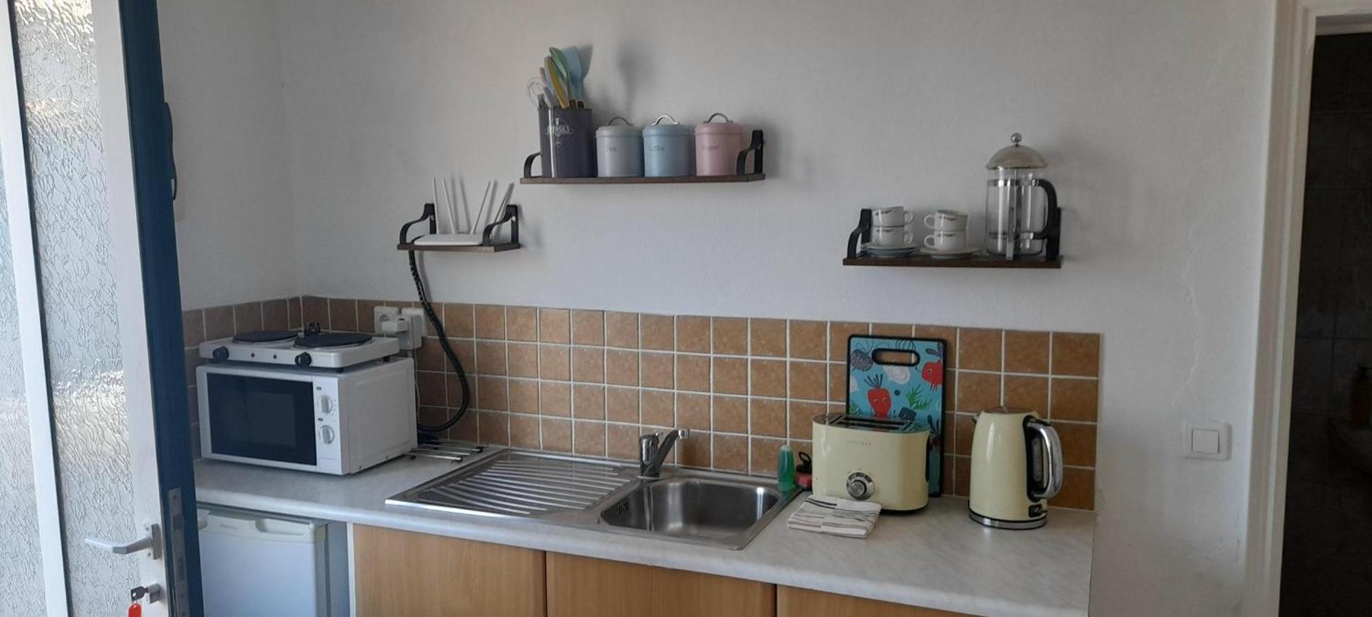 Lovely Studio In Strinilas With Its Own Pool ภายนอก รูปภาพ